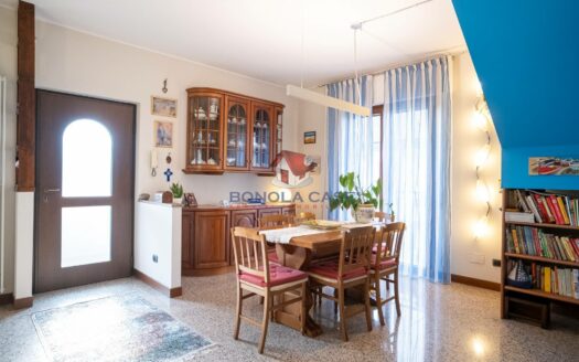 Rif. 1427 Rho via Prati 9 –