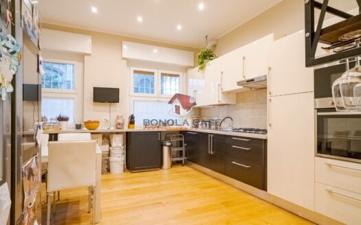 Rif. 1462 Milano Piazza Rosa Scolari 7 –