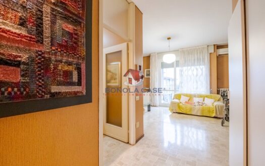 Rif. 1552 Milano Via Lampugnano 156 –