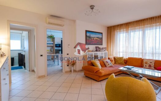 Rif. 1622 Milano Via Carlo Perini 23 –