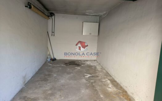 Rif. 1703 Milano Via Sem Benelli 14 –