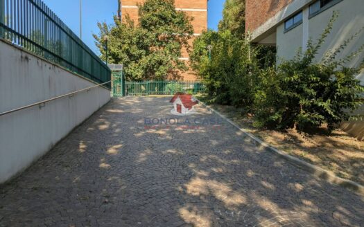 Rif. 1703 Milano Via Sem Benelli 14 –