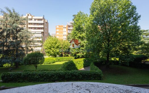 Rif. 1673 Milano Via Antonio Cechov 15 –