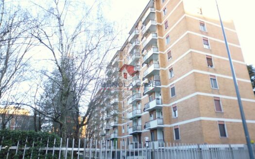 Rif. 1709 Milano Via Sem Benelli 2 – Uruguay